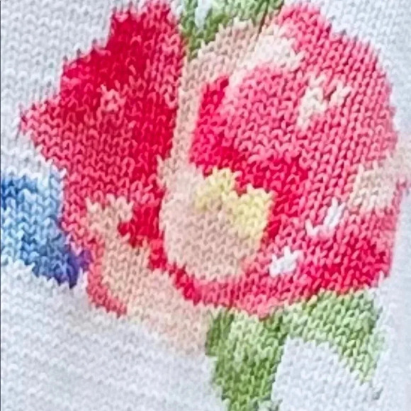 Vintage - Short Sleeve Floral Pastel Embroidered Sweater - Picture 5 of 5